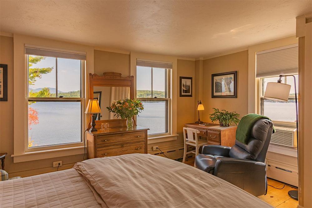 Lake House At Ferry Point Sanbornton Bagian luar foto