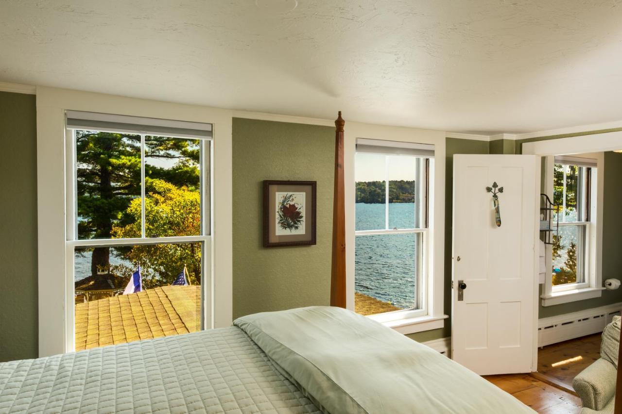 Lake House At Ferry Point Sanbornton Bagian luar foto
